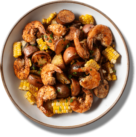 Overview of boiled shrimp on a plate